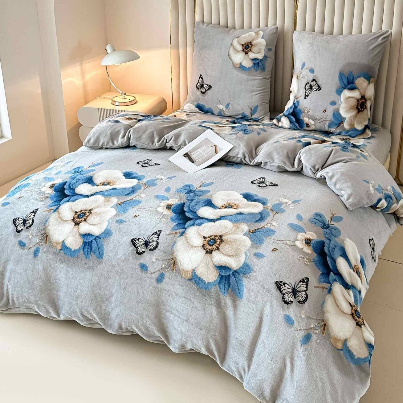 Pliušinis patalynės komplektas, Soft Velour, 160x200 cm., 4 dalių, paklodė su guma Pliušinis patalynės komplektas, Soft Velour, 160x200 cm., 4 dalių, paklodė su guma