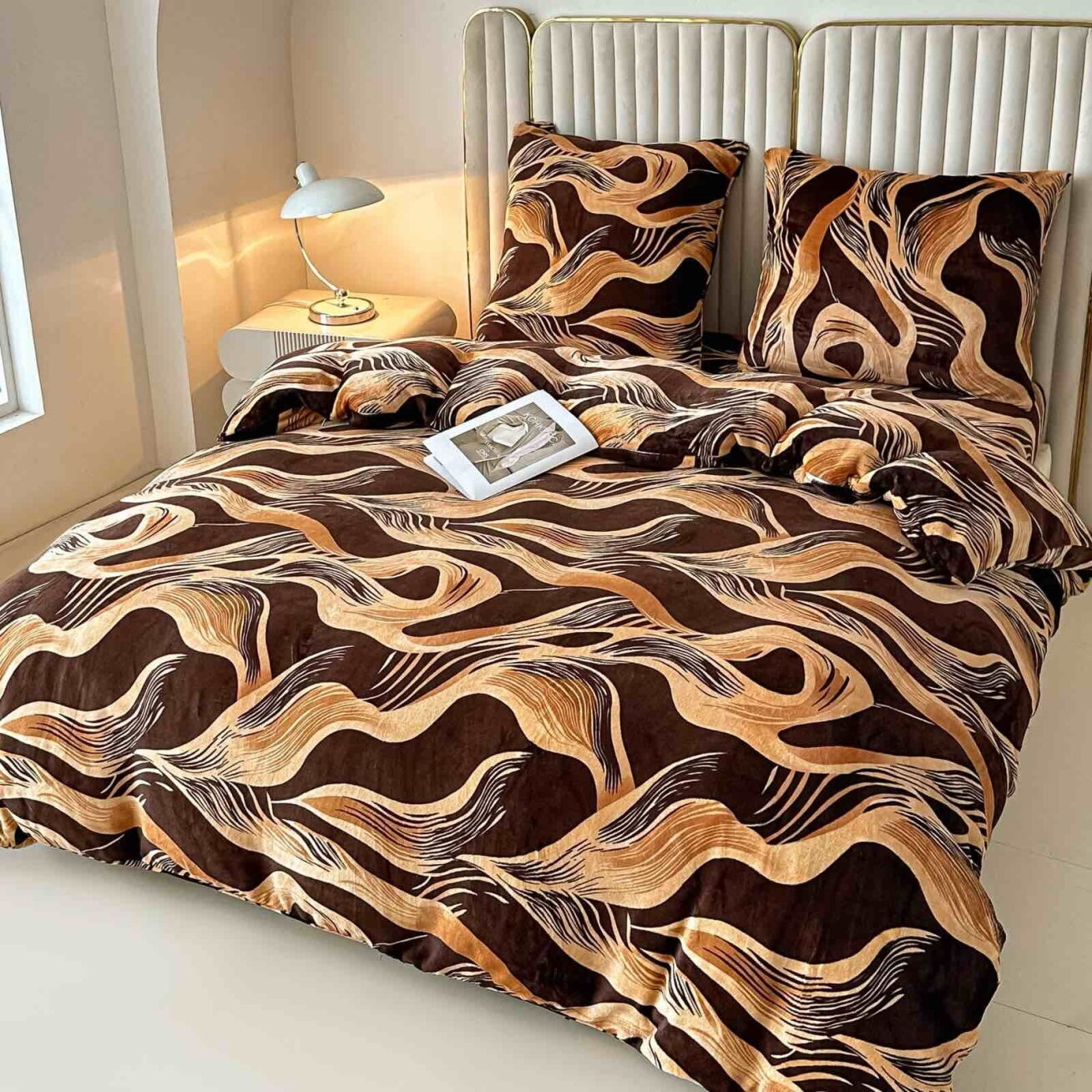 Pliušinis patalynės komplektas, Soft Velour, 200x220 cm., 4 dalių, paklodė su guma