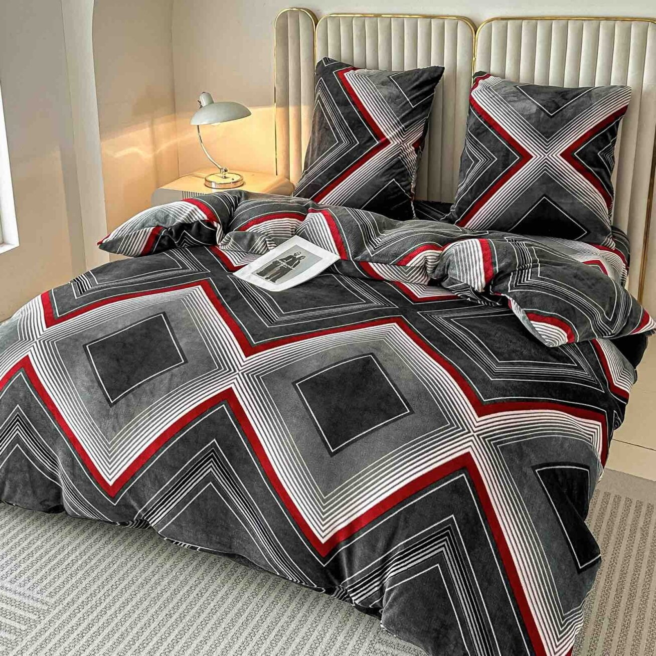 Pliušinis patalynės komplektas, Soft Velour, 200x220 cm., 4 dalių, paklodė su guma