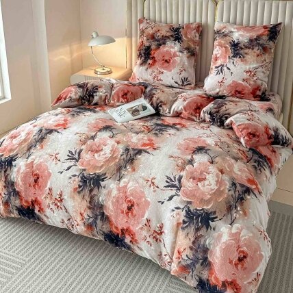 Pliušinis patalynės komplektas, Soft Velour, 160x200 cm., 4 dalių, paklodė su guma Pliušinis patalynės komplektas, Soft Velour, 160x200 cm., 4 dalių, paklodė su guma